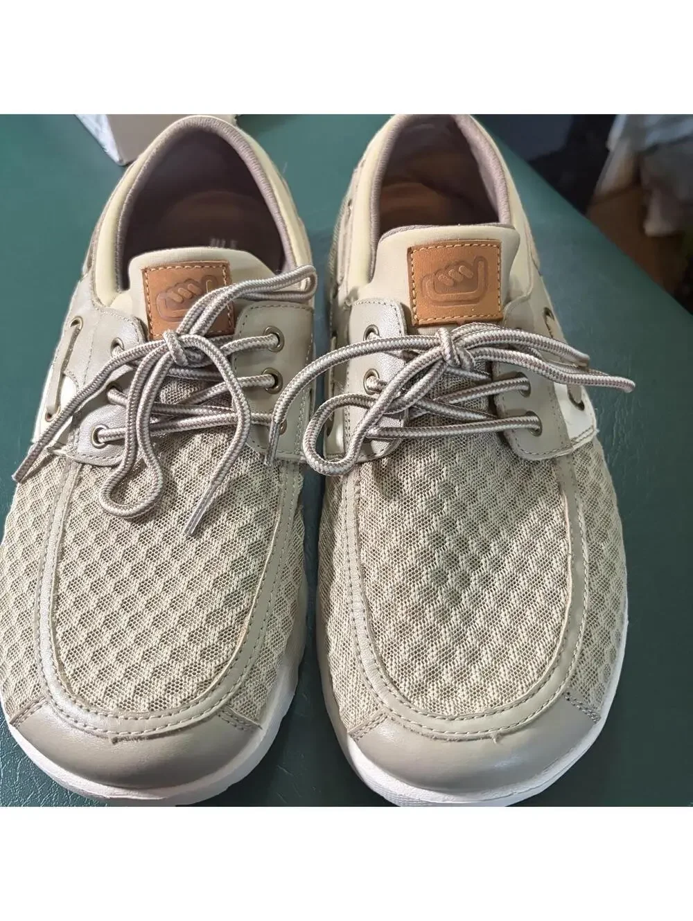 Men's Cream and Tan Boat-sho